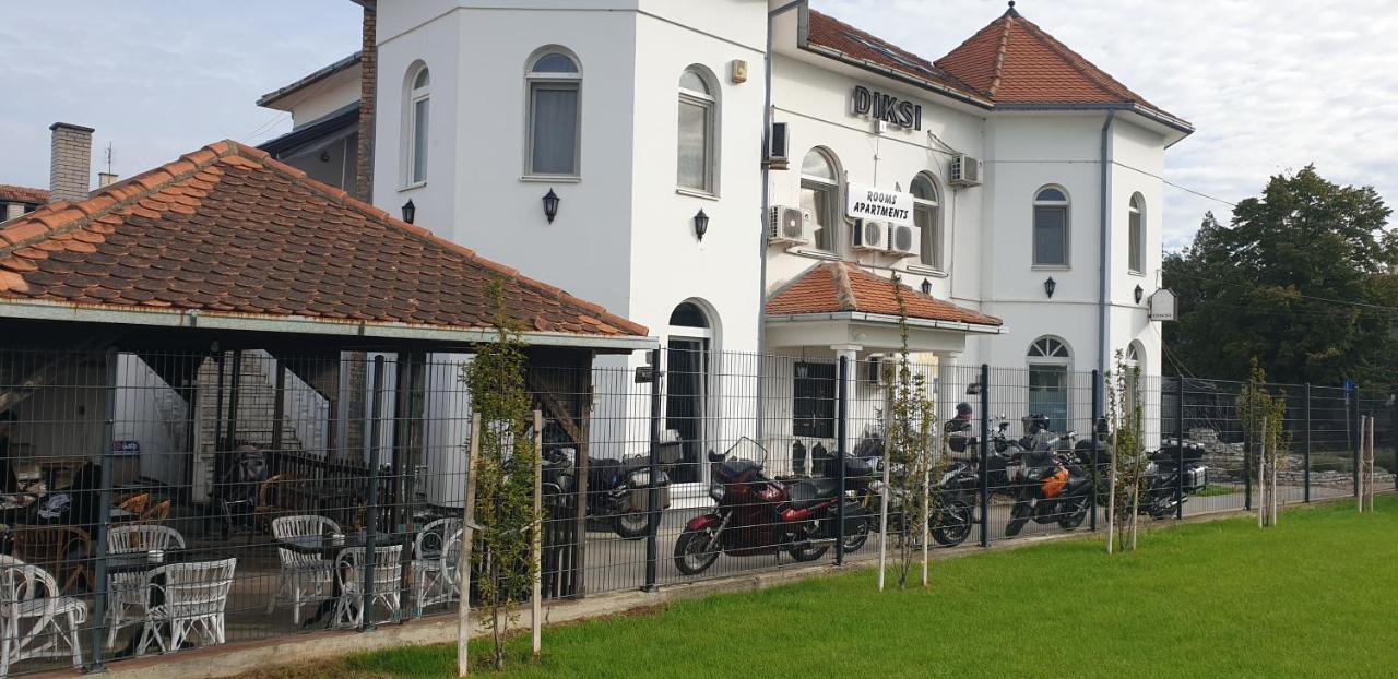 Apartmani Diksi Zrenjanin Exterior photo